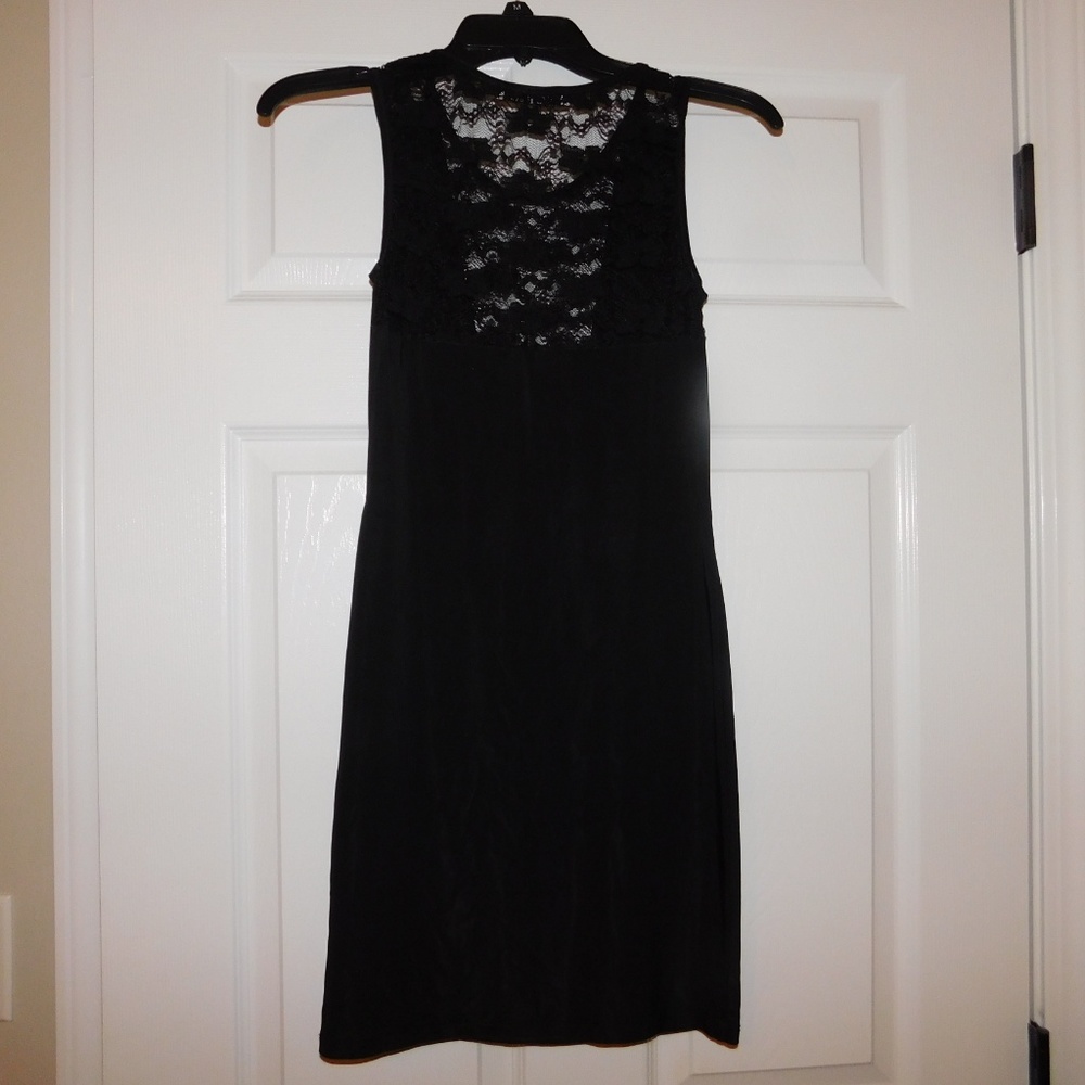 Little Black Dress - Picture 7 of 7